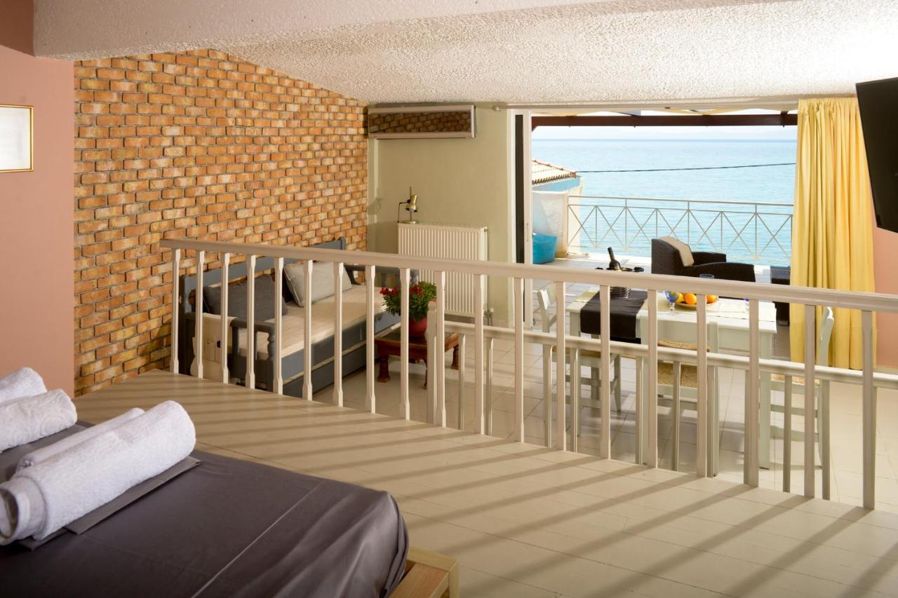 Apartament Agali 2 Superior Mezonet Front Of The Sea Akrogiali Zewnętrze zdjęcie