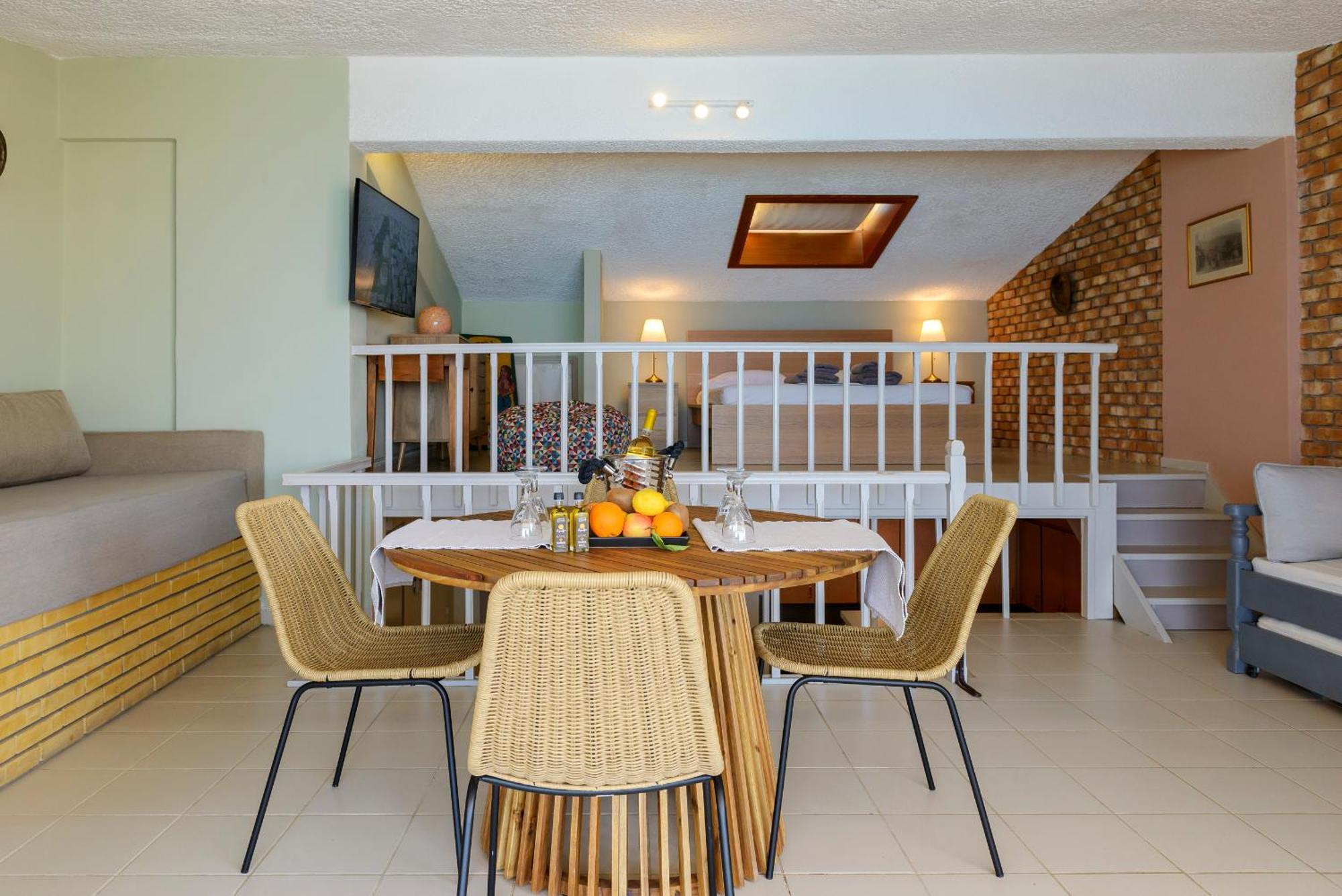 Apartament Agali 2 Superior Mezonet Front Of The Sea Akrogiali Zewnętrze zdjęcie