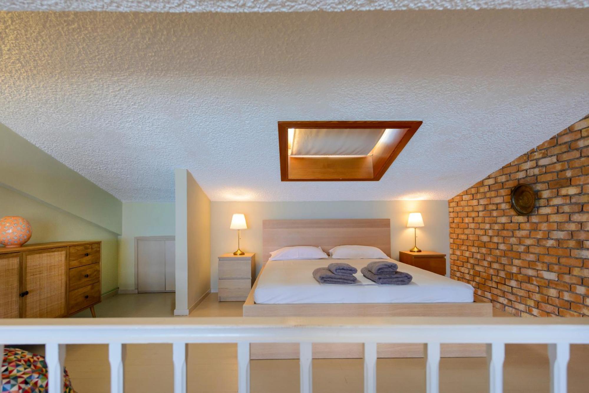 Apartament Agali 2 Superior Mezonet Front Of The Sea Akrogiali Zewnętrze zdjęcie